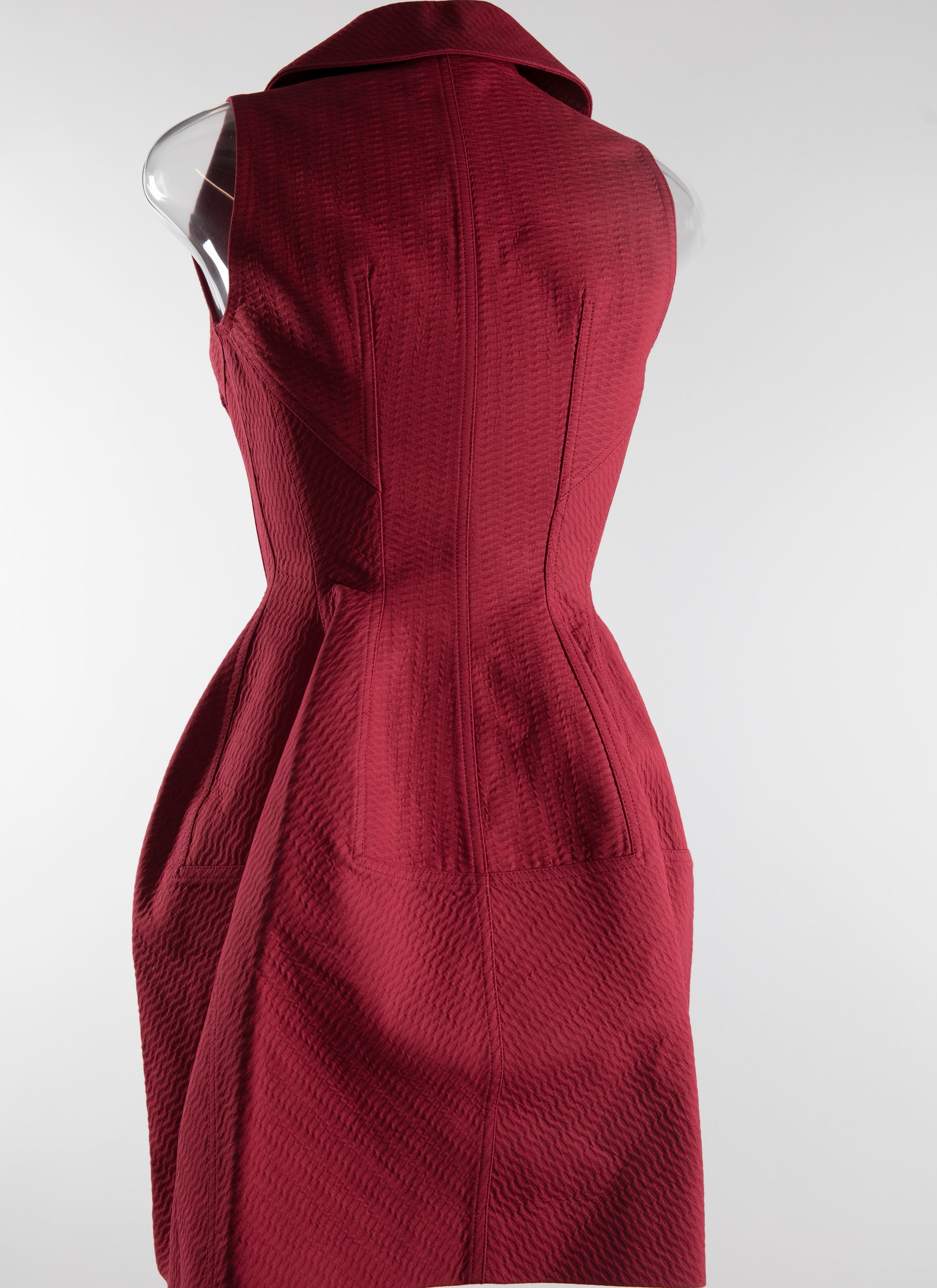 Sleeveless zipped short dress with collar - Raspberry