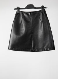 Short draped skirt in leather - Black intense