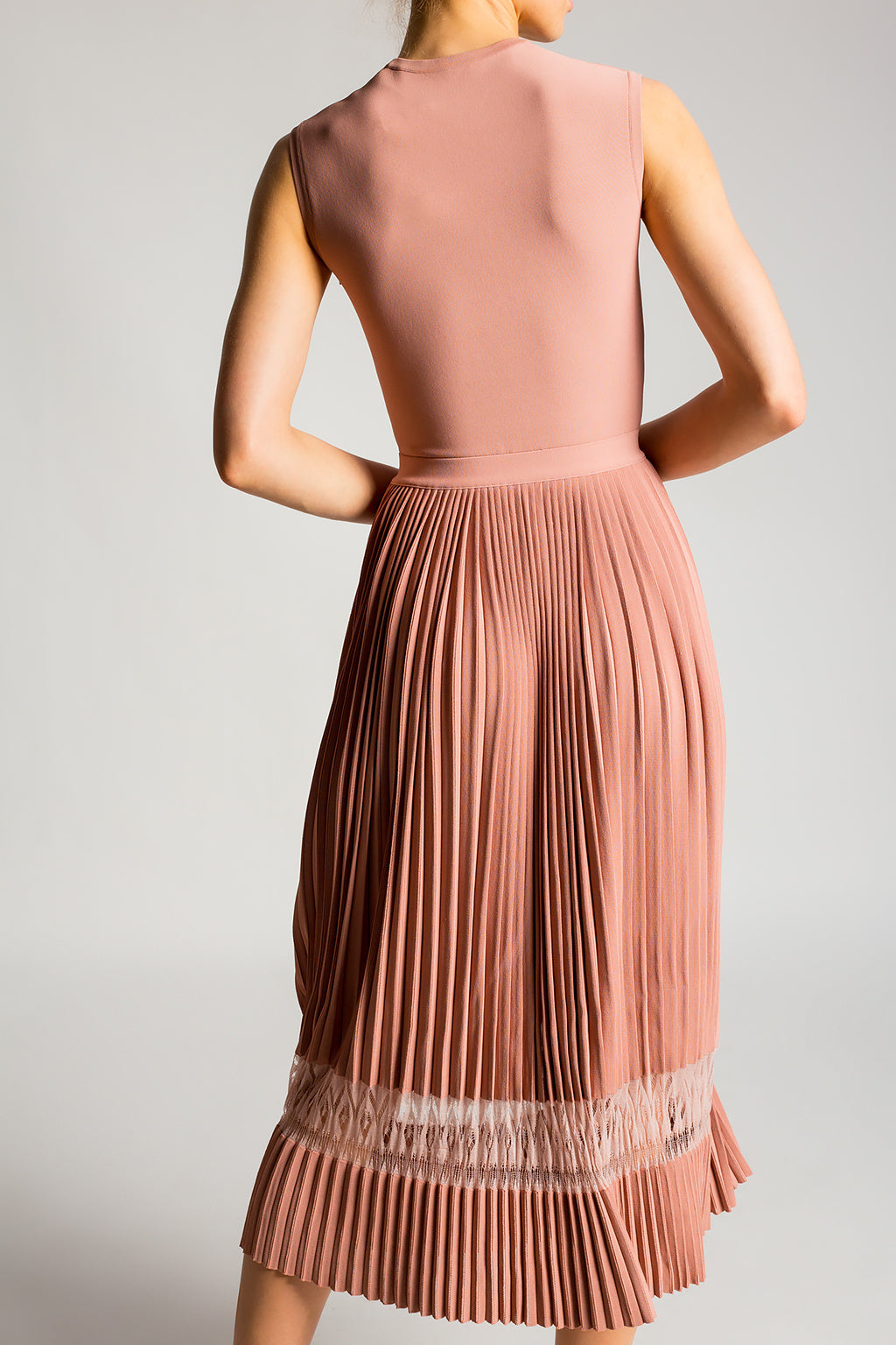 Robe midi sans manches à col ouvert carré en maille - Noir