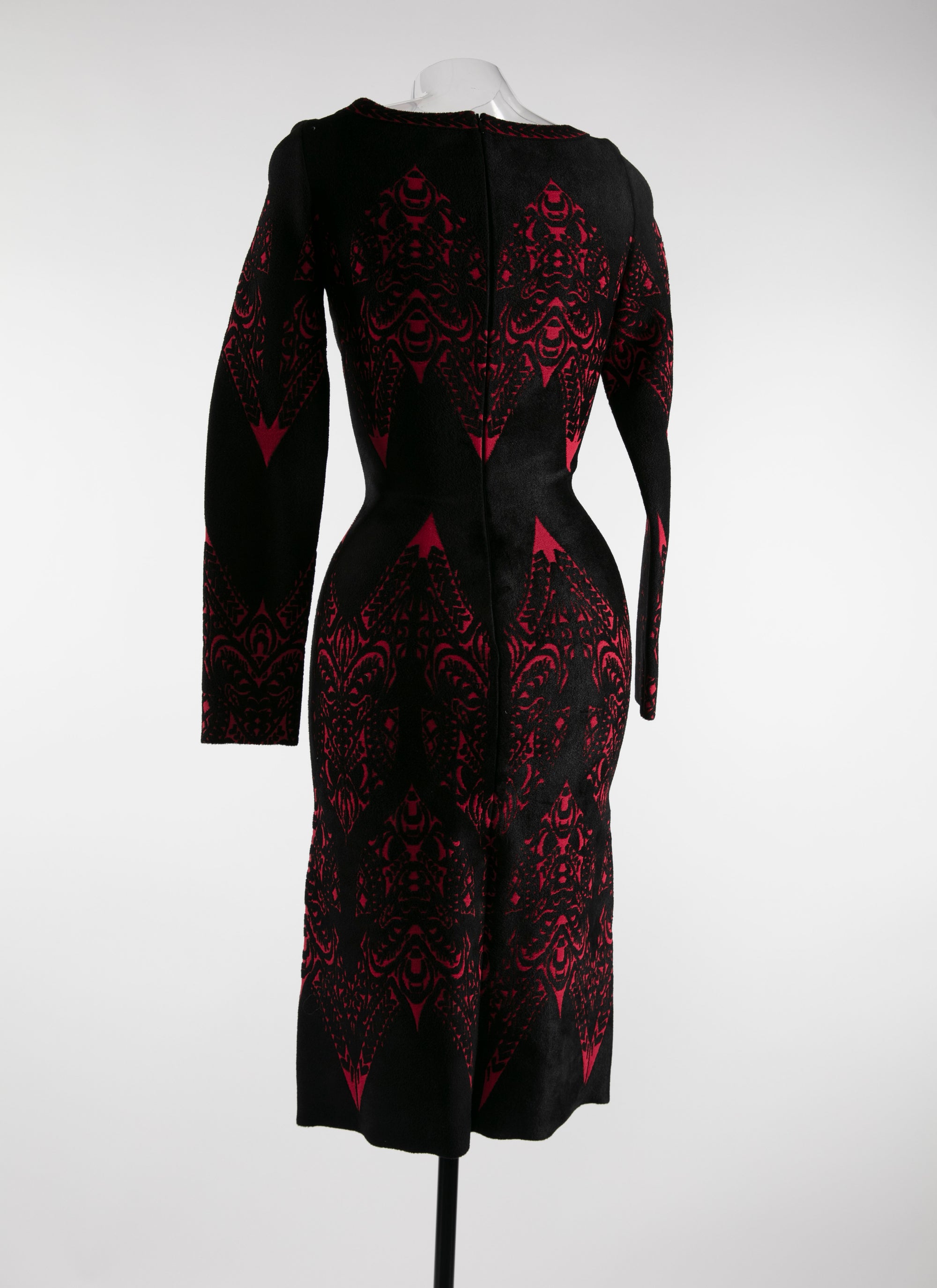 Fitted dress with lace - Black & Ruby