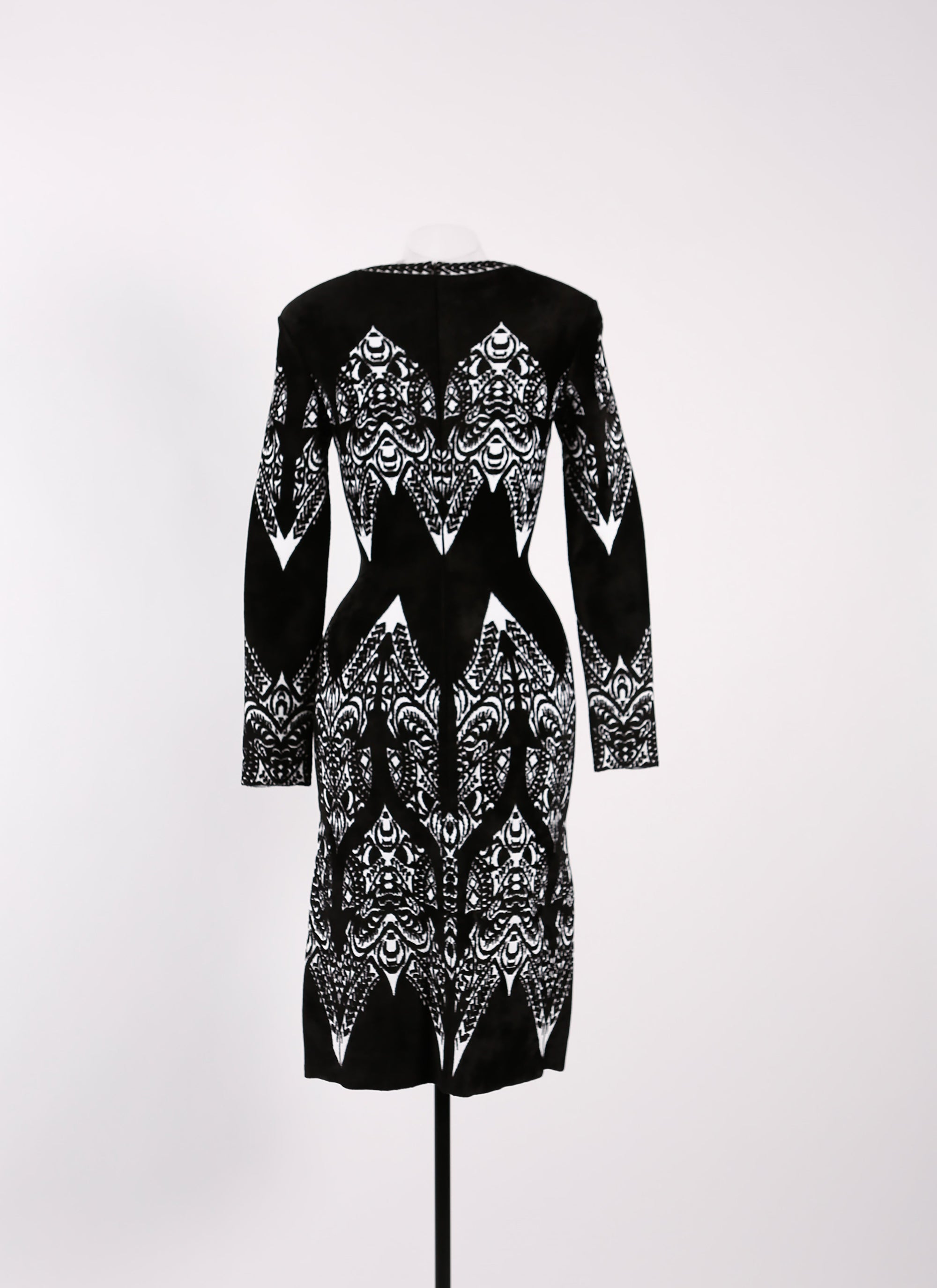 Tatoo knitted long sleeve dress - Black & Forest