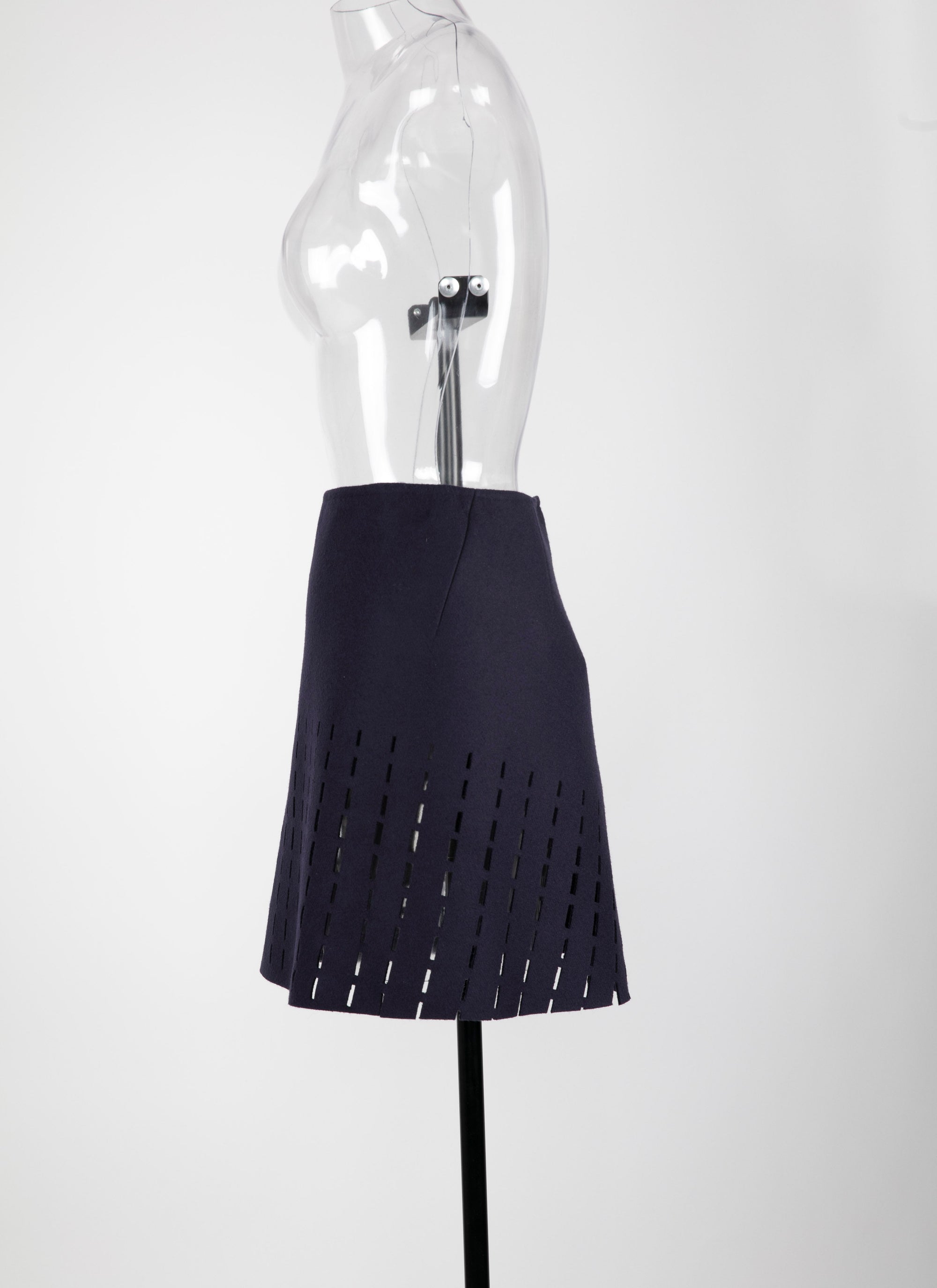 Short skirt with openwork detail in wool - Sapphire