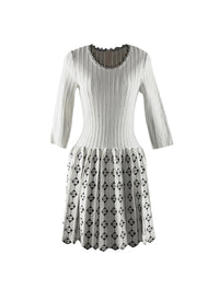 Short dress with 3/4 length sleeves - White & Black