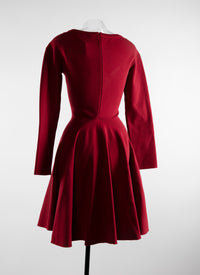 Short skater dress with long sleeves in wool - Madder