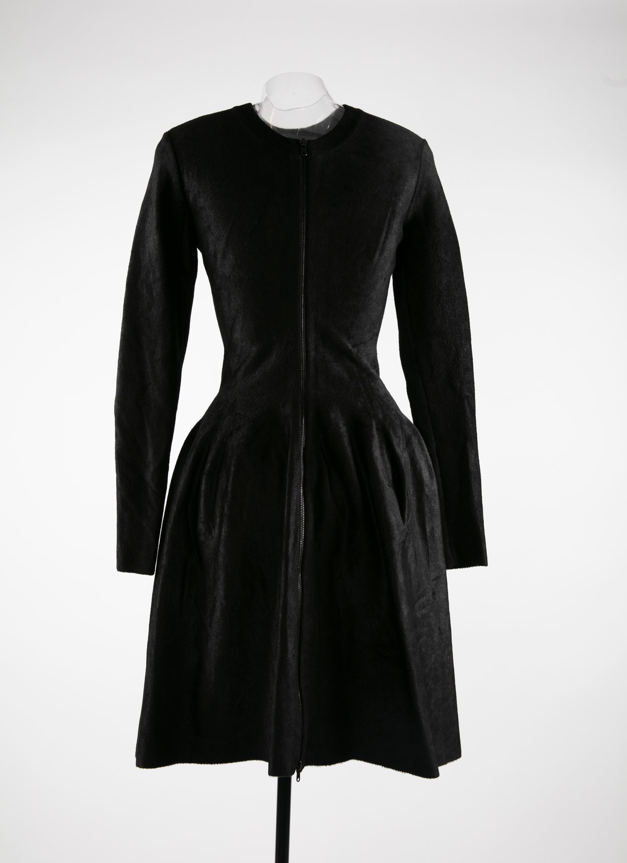 Sleeveless regular dress with back zip in wool - Black intense