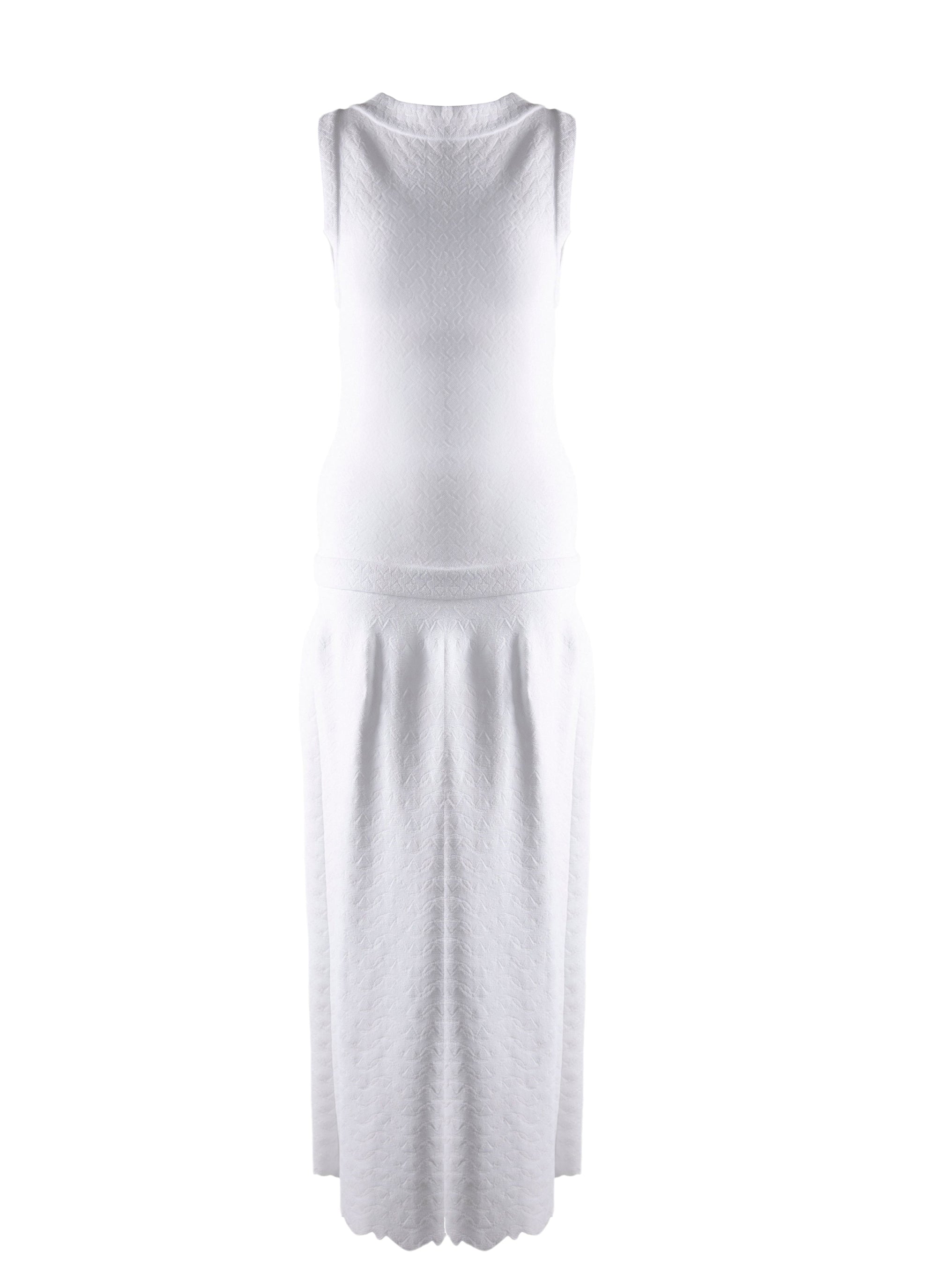Sleeveless textured maxi dress - White