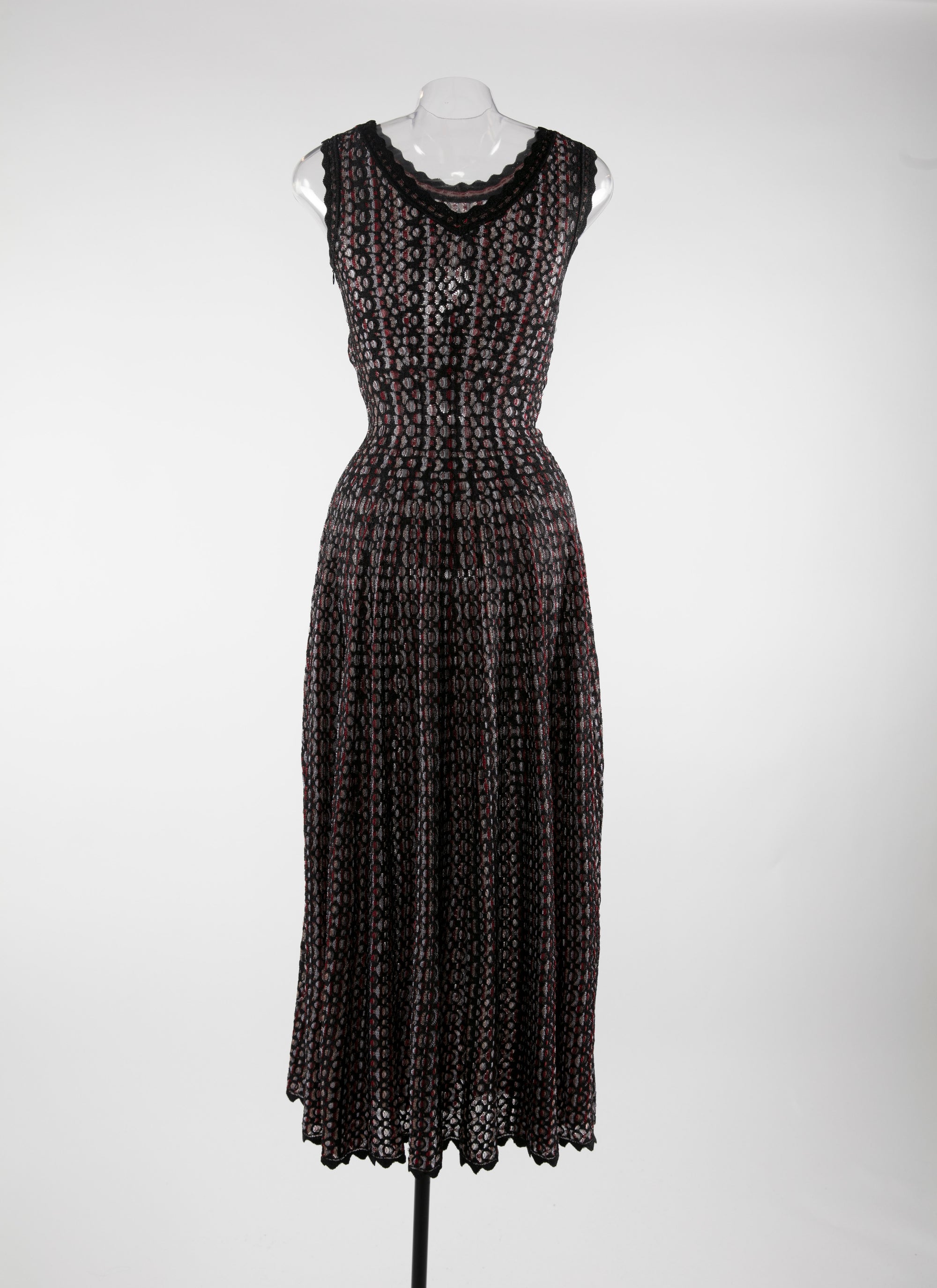 Sleeveless flowing maxi dress - Black & Red