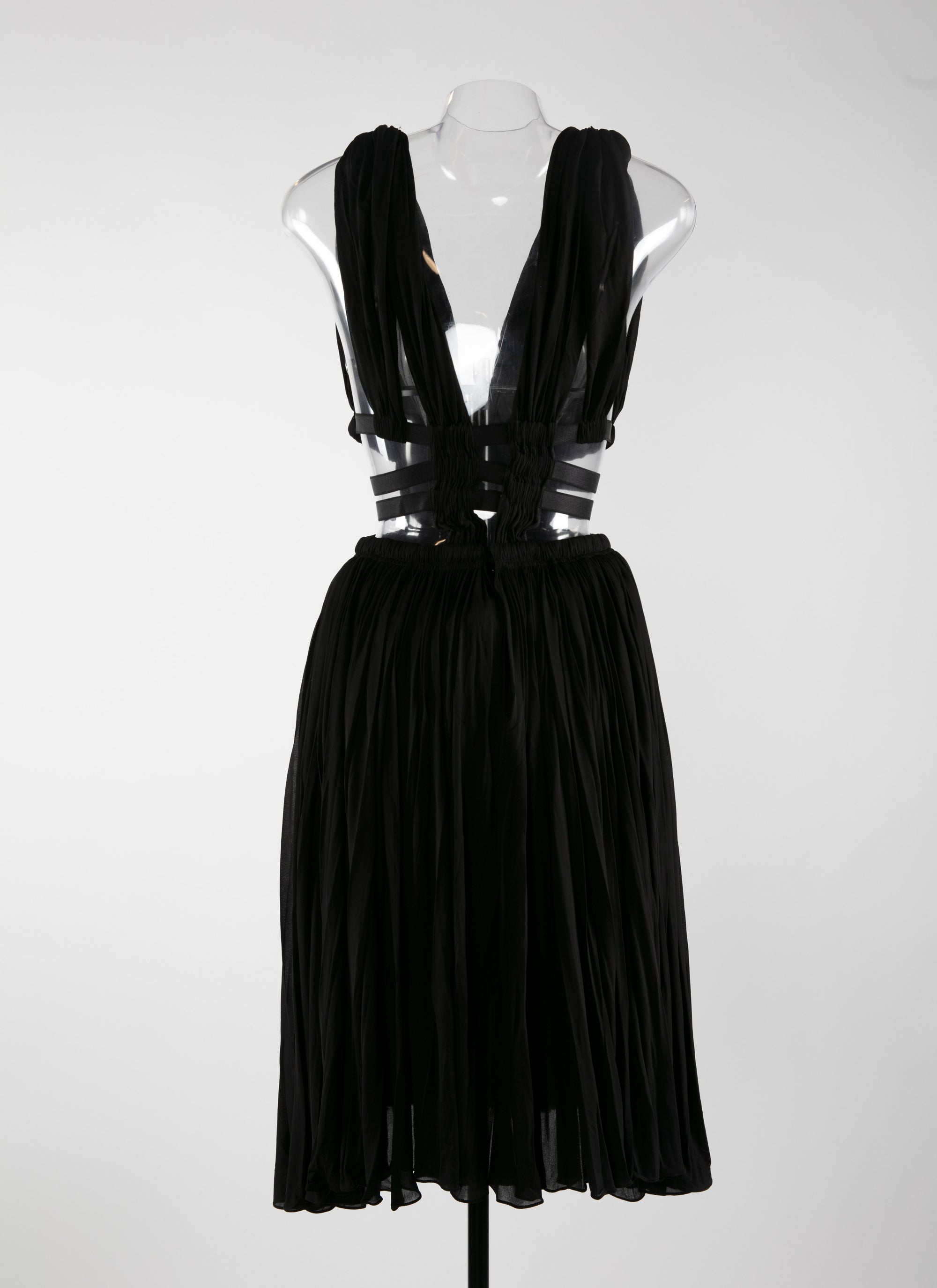 Short v-neck dress with gathered cut-outs - Black intense