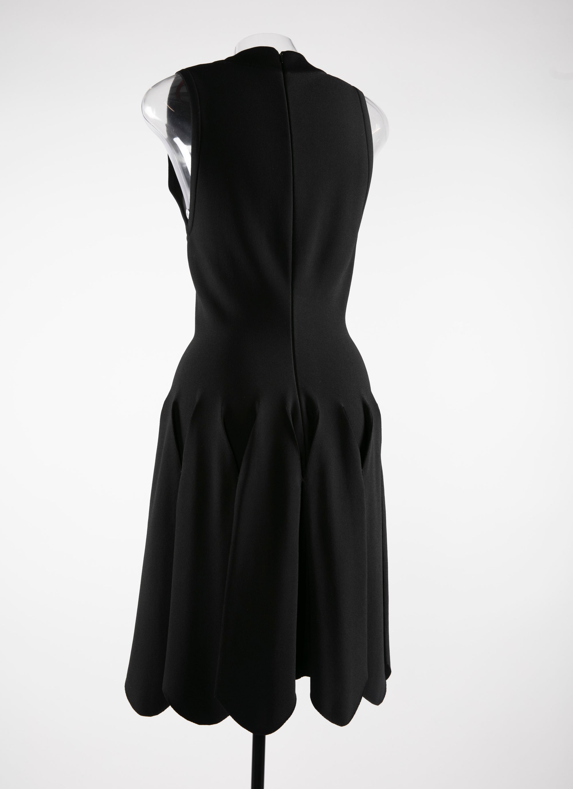 Origami effect v-neck sleeveless dress - Black intense