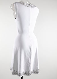Sleeveless silver v-neck dress - White