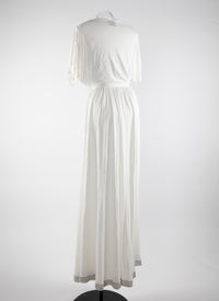 Long flowing dress with short sleeves - White