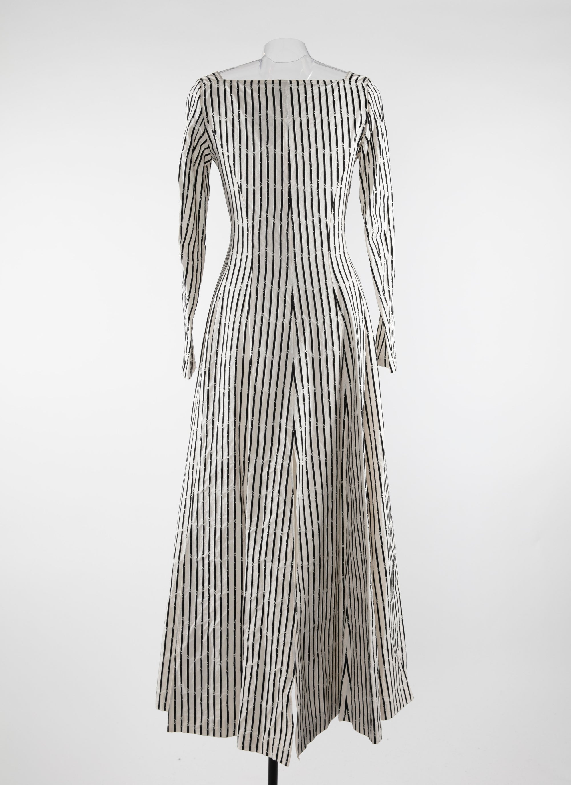 Striped long-sleeved dress with square collar - White & Black