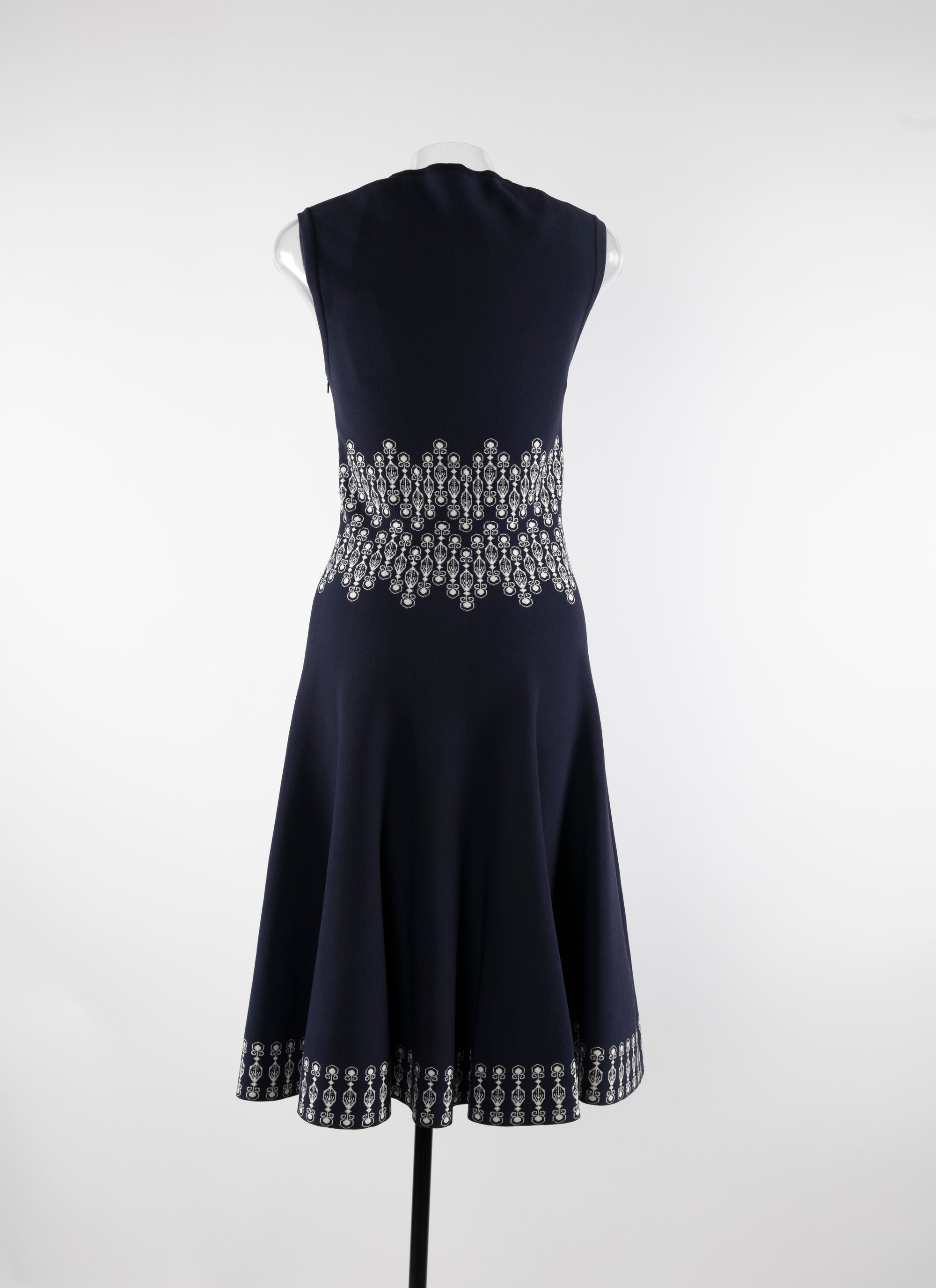 Robe sans manches à ceinture imprimée - Nuit & Blanc