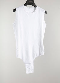 Classic sleeveless round neck bodysuit - White
