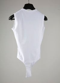 Classic sleeveless round neck bodysuit - White