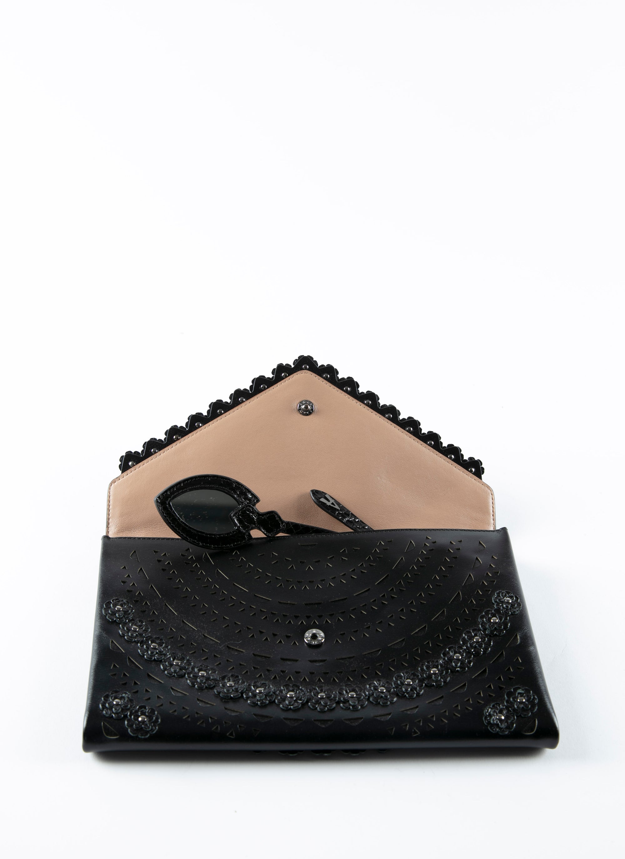 Oum flower clutch bag in leather - Black intense