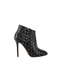 Eyelet boots in leather - Black