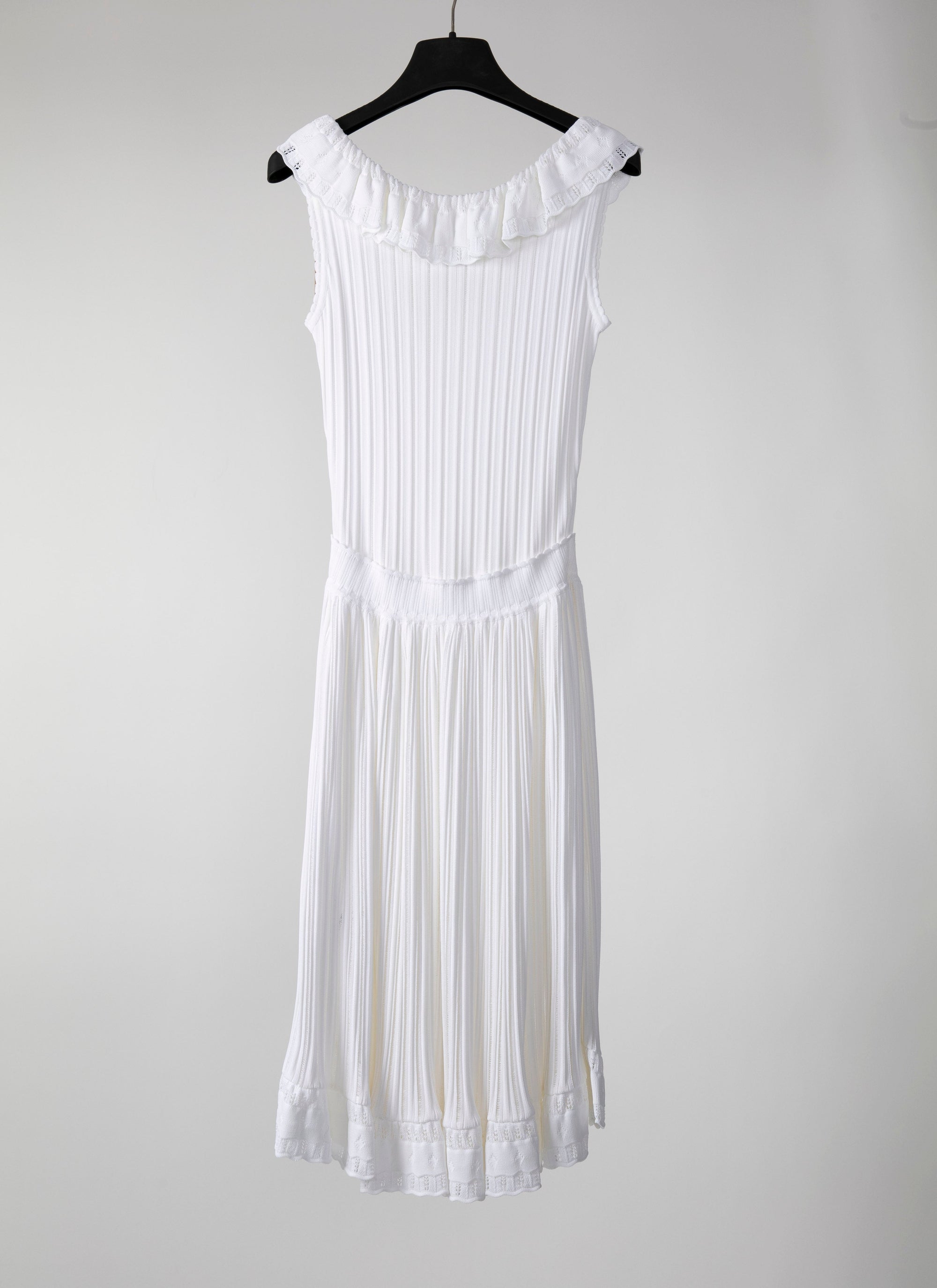 Sleeveless mesh Falbalas dress - White