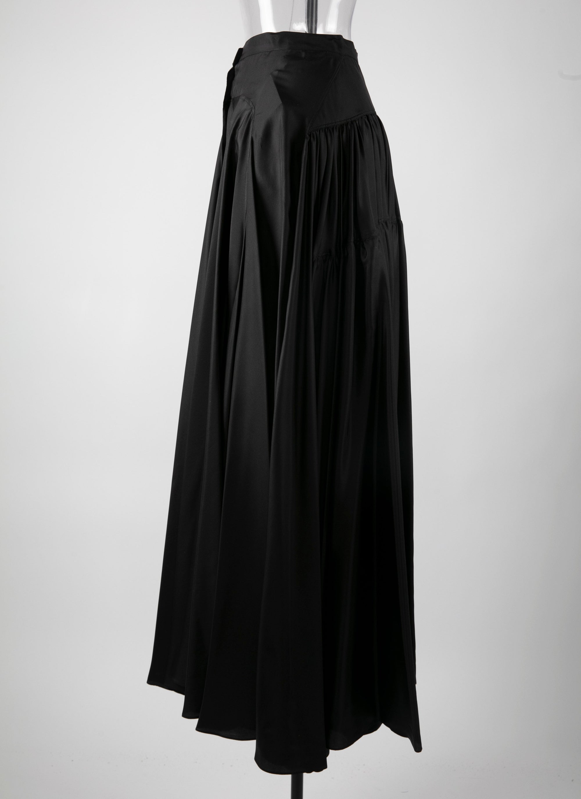 Long buttoned skirt with seam detail - Intense Black