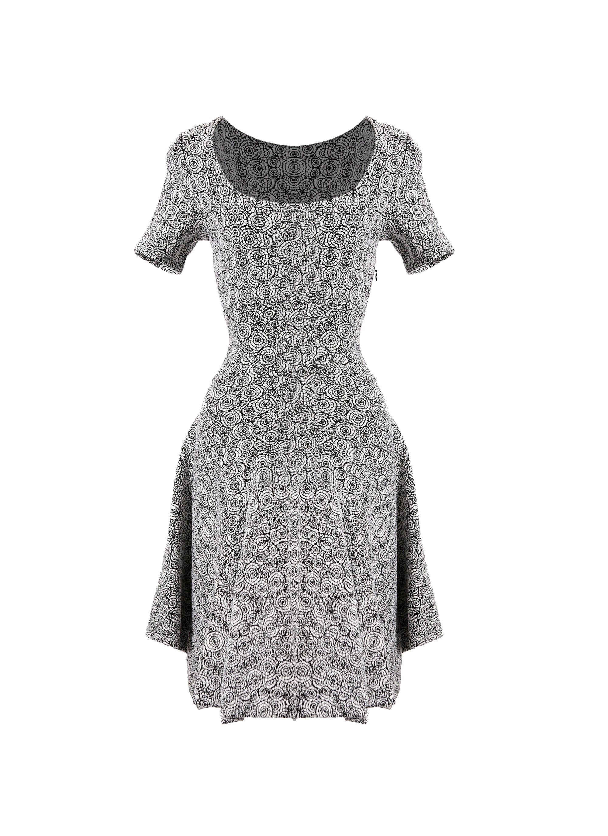 Spider short-sleeved knitted dress - White & Black