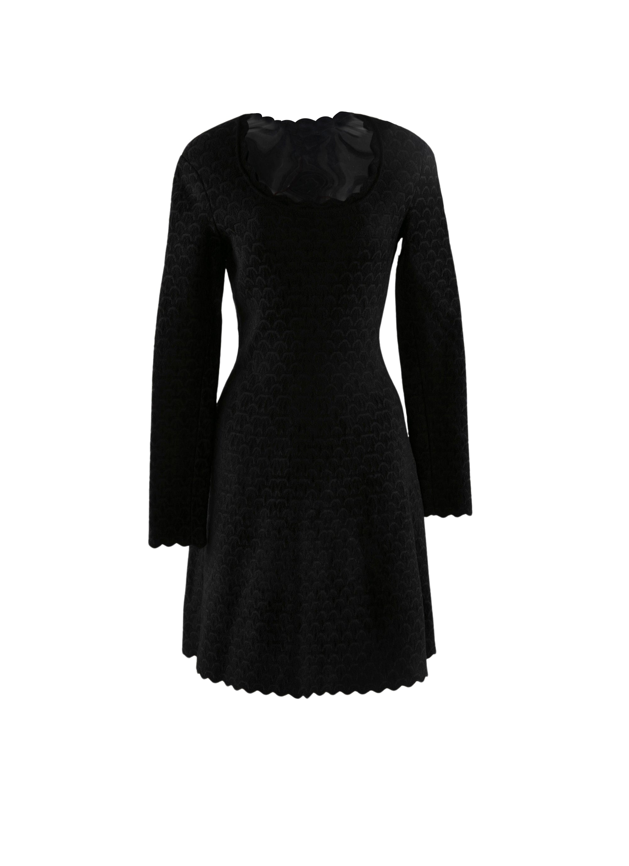 Long-sleeved dress with scalloped collar and hem - Black intense