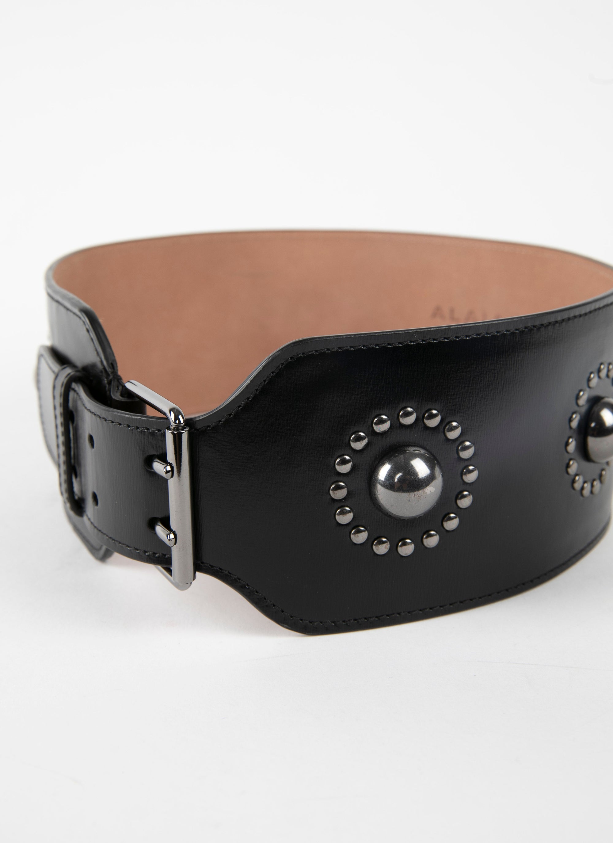Studded buckle belt in leather - Black & Ruthenium