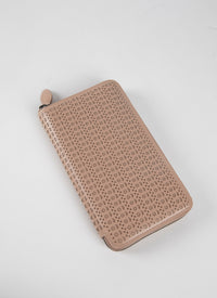 Zipped openwork wallet in leather - Sand