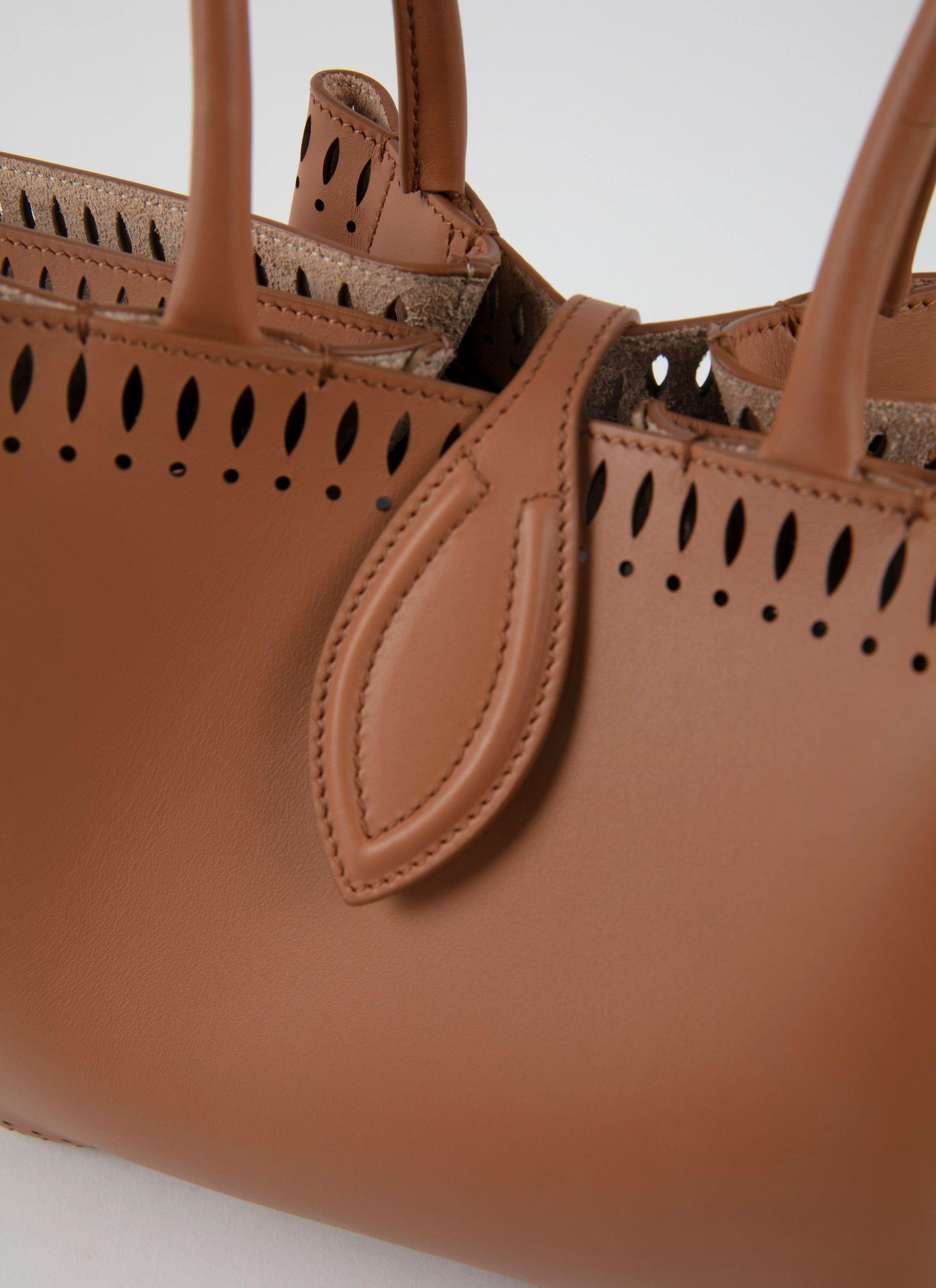 Angele 20 Leather Bag - Golden Brown