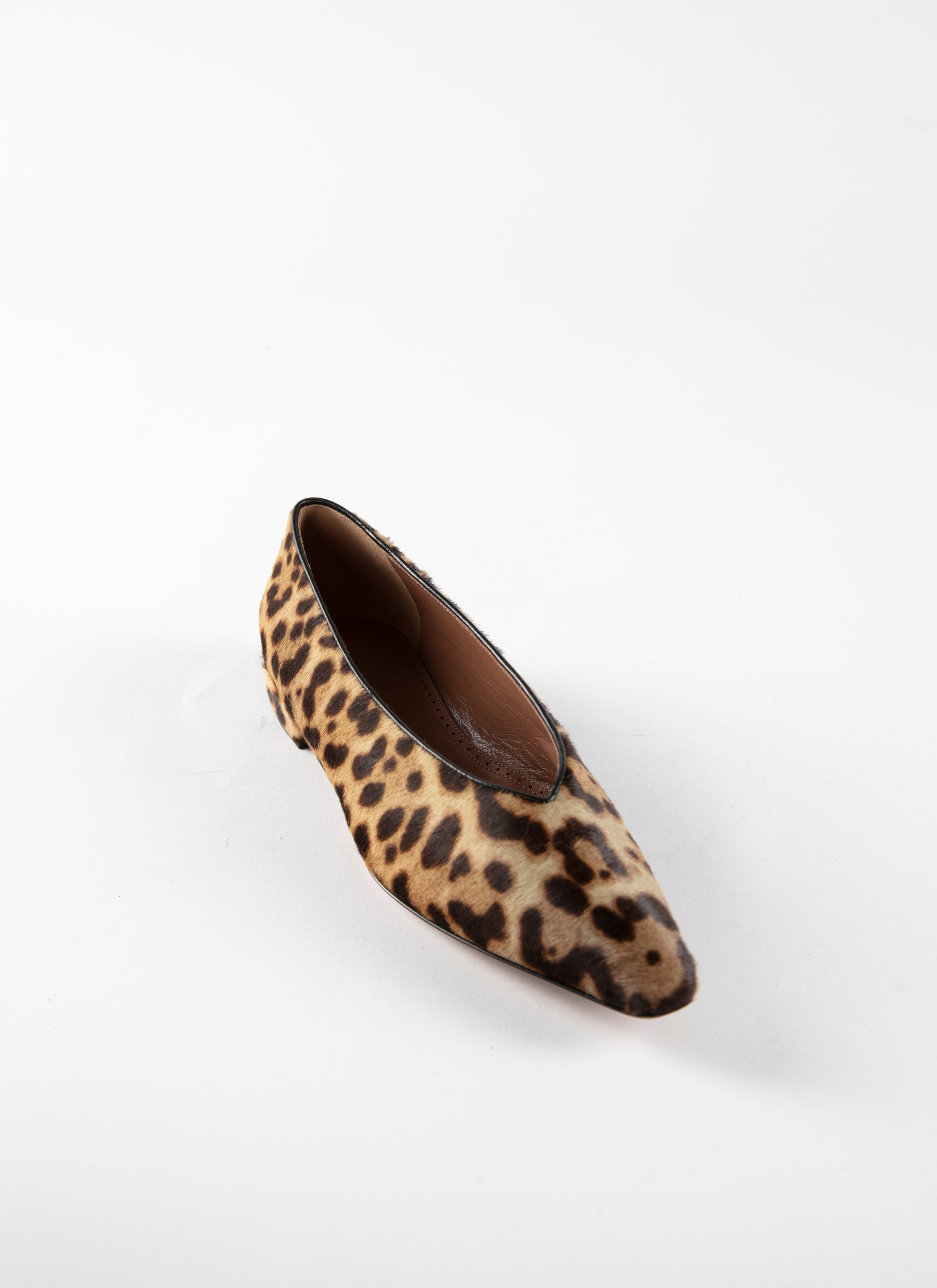 Pointed-toe ballerinas leopard print leather - Sepia