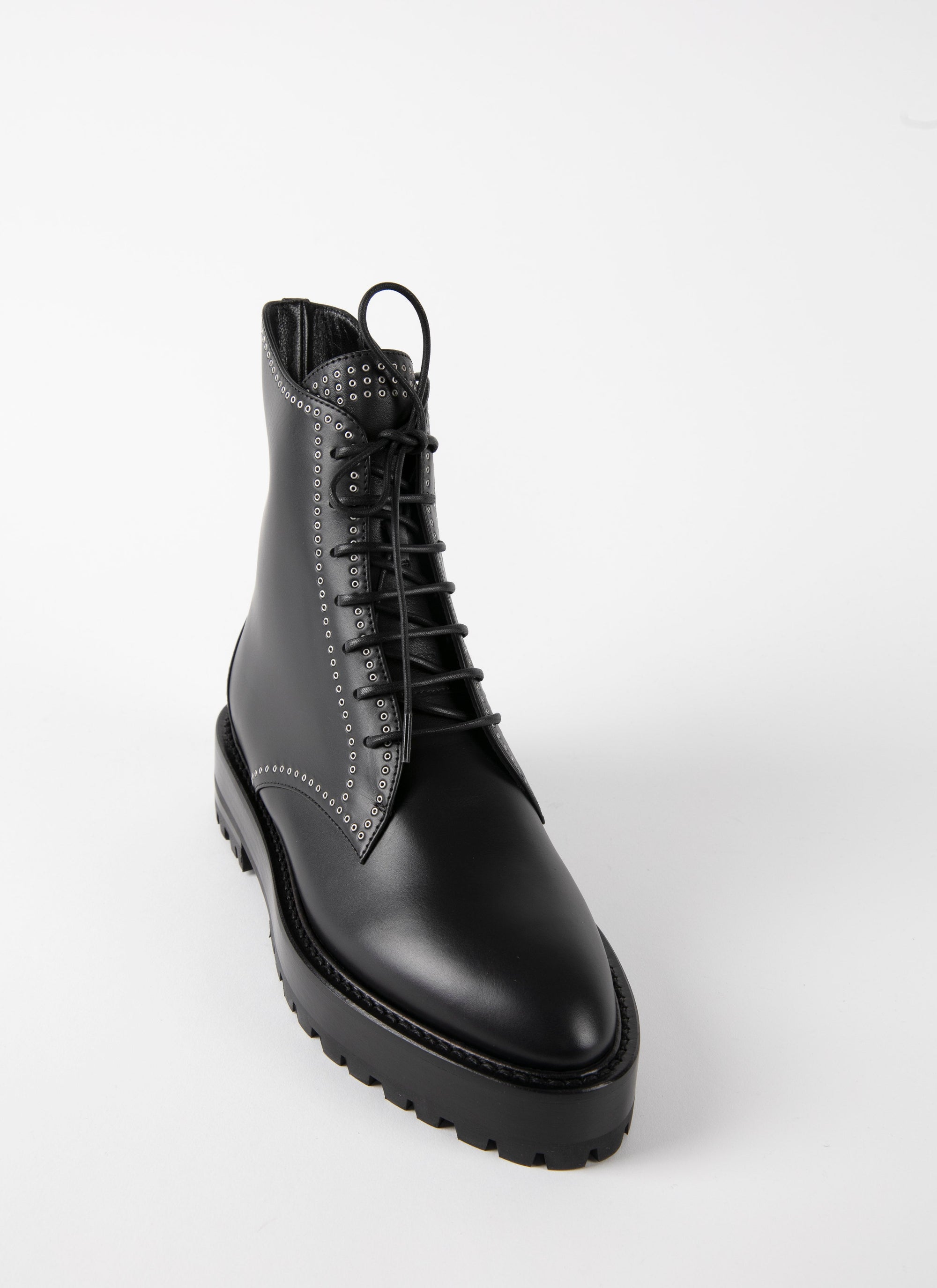 Bottines lacées à œillets en cuir - Noir