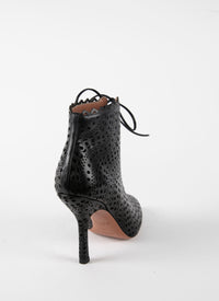 Bottines à talons 110 au motif ajouré en cuir lisse - Noir & Noir