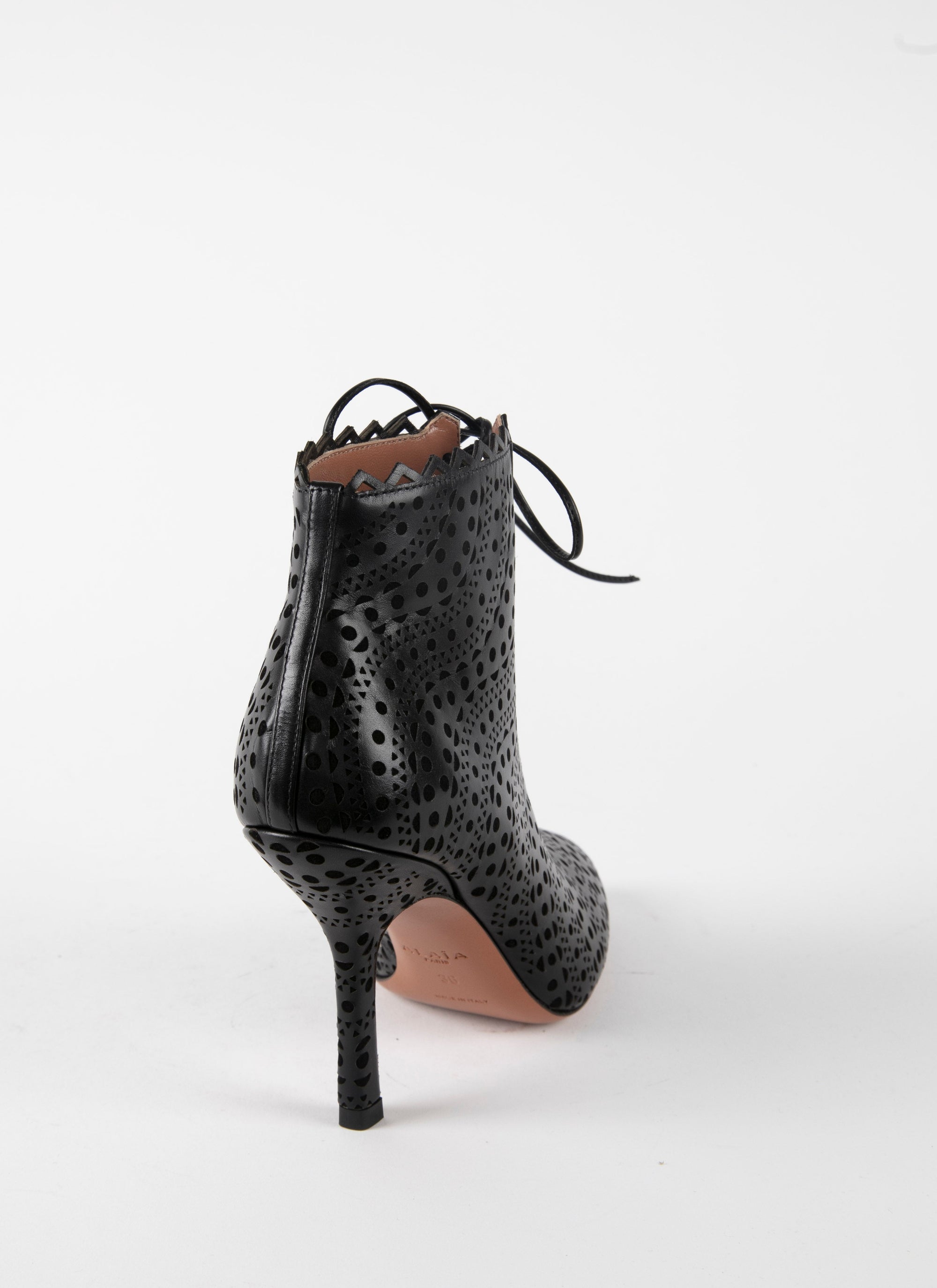 Bottines à talons 110 au motif ajouré en cuir lisse - Noir & Noir