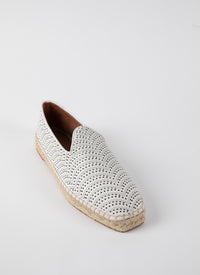 Espadrilles à motif ajouré en cuir - Blanc Cassé