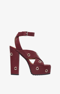 Square-heeled platform sandals in leather - Garnet red