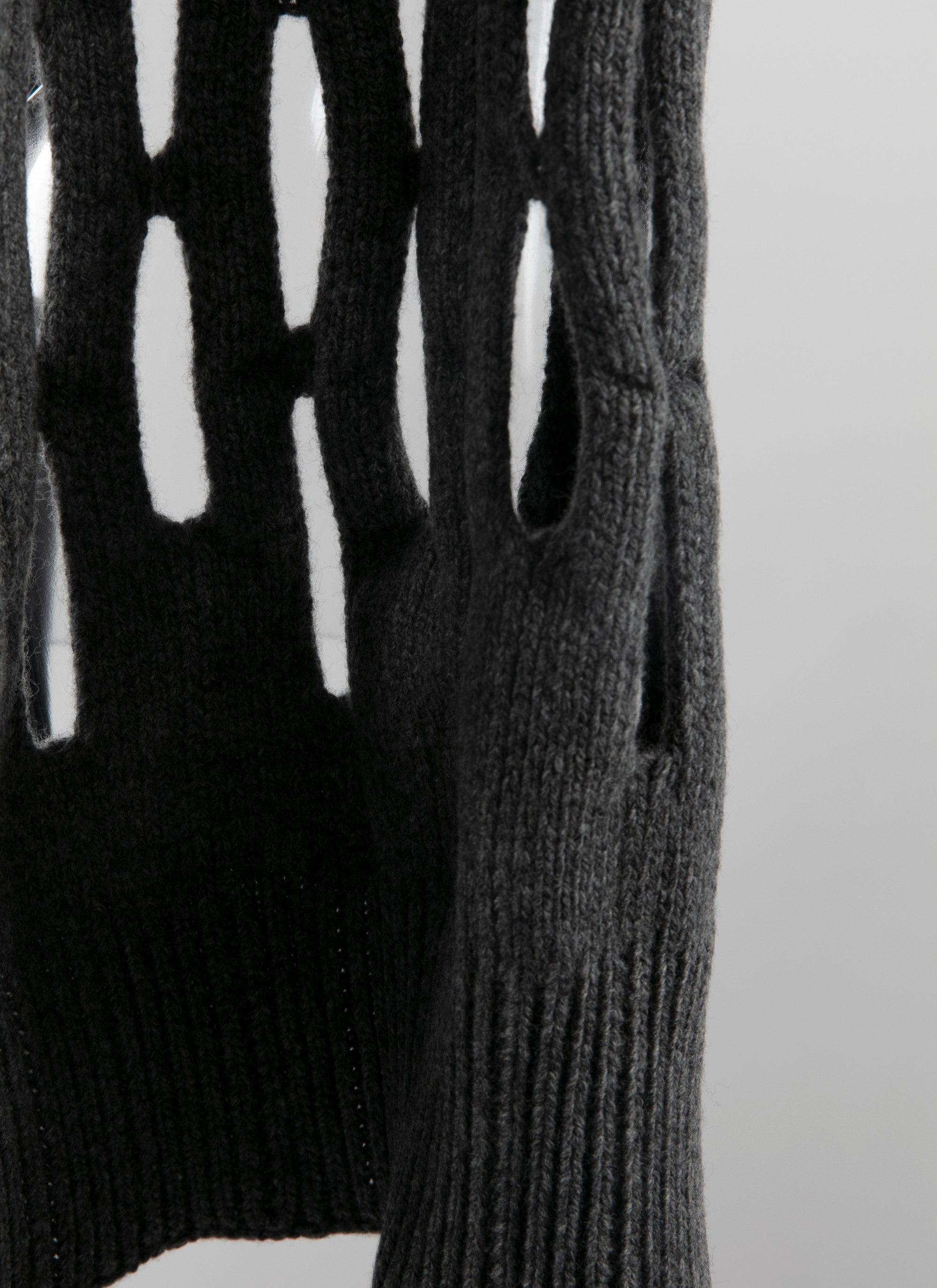 Perforated wool scarf - Dark grey