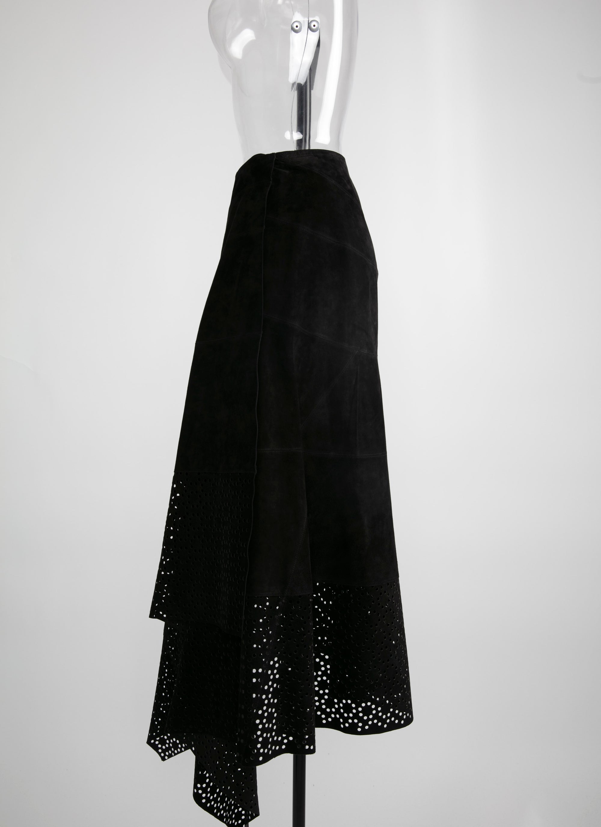 Jupe longue en cuir asymétrique ajourée - Noir