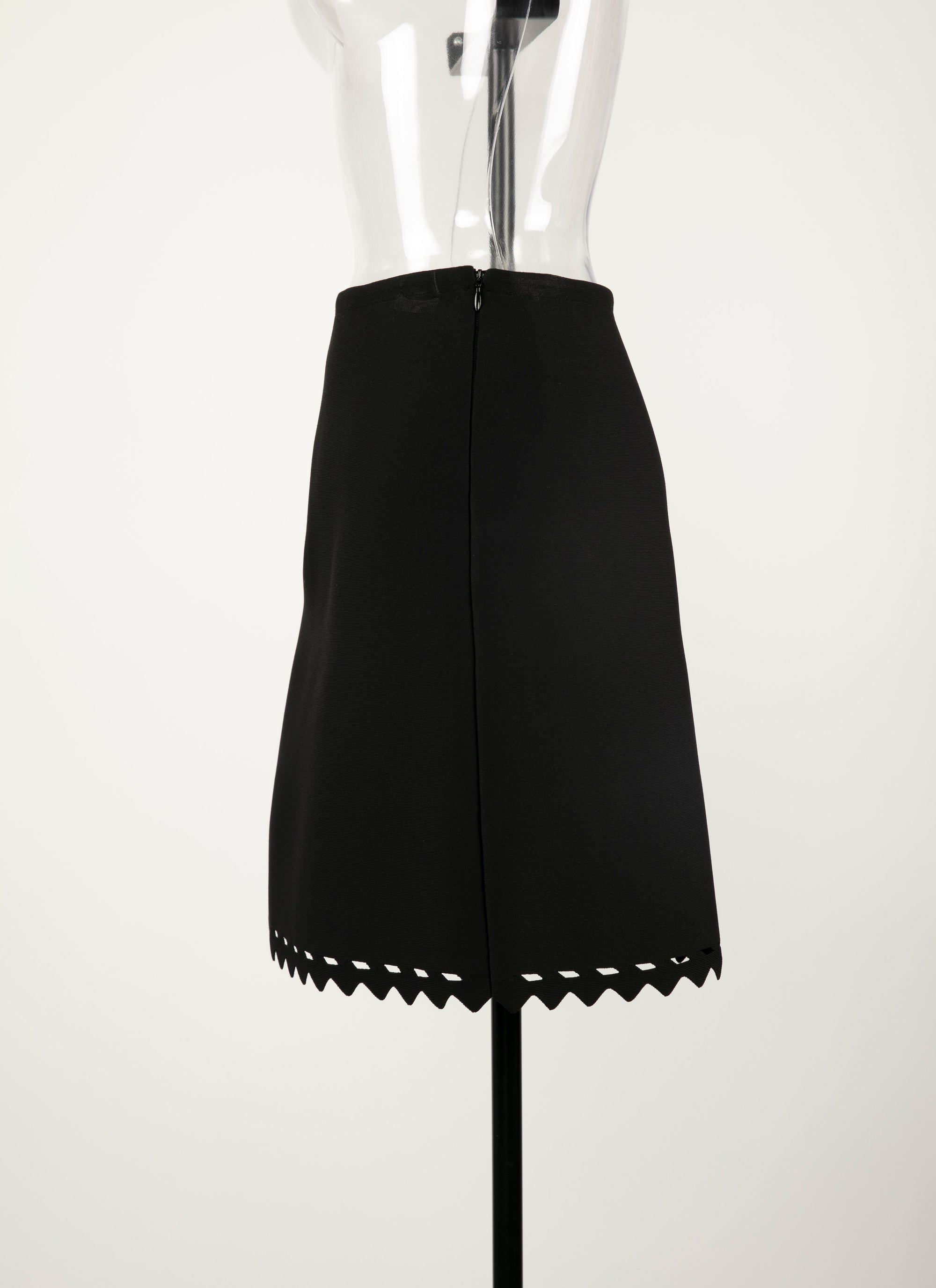 Mini-jupe avec bord ajouré - Noir