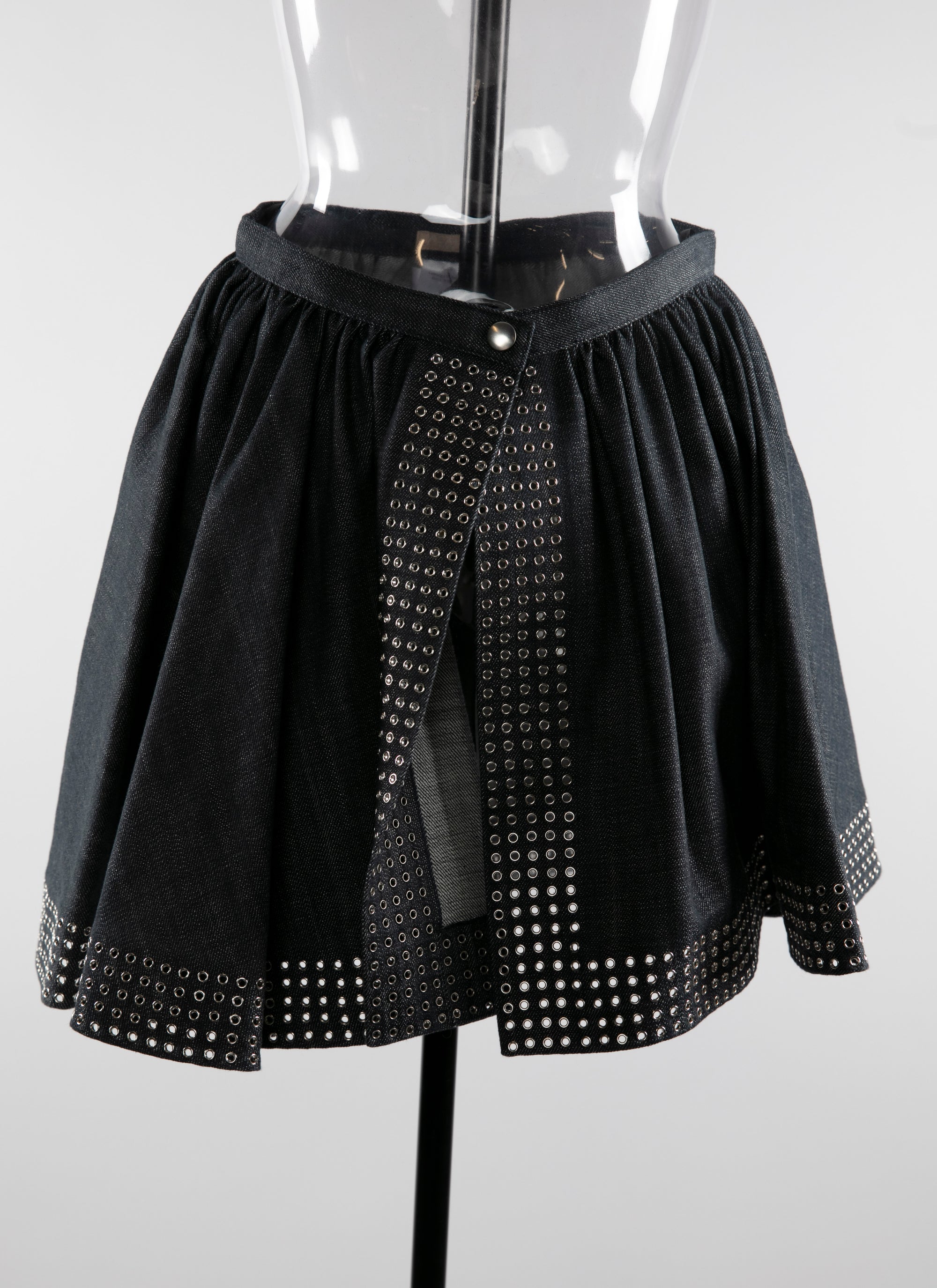Mini-jupe avec bord ajouré - Noir