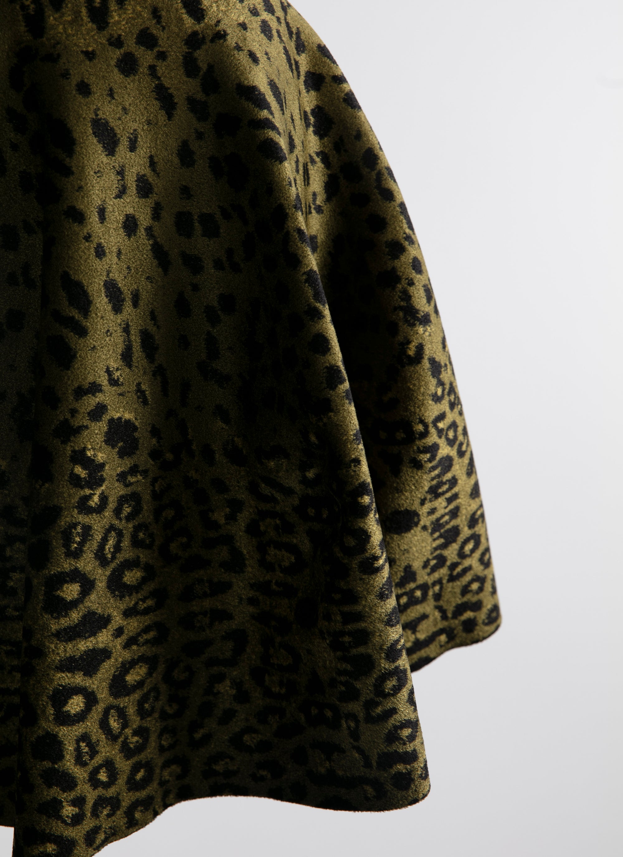 Jupe courte à imprimé animalier - Vert & Noir