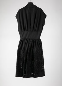 Robe à manches courtes avec nœud à la taille en laine - Noir