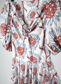 Robe longue à manches ballon en soie - Blanc & Gris Bleu