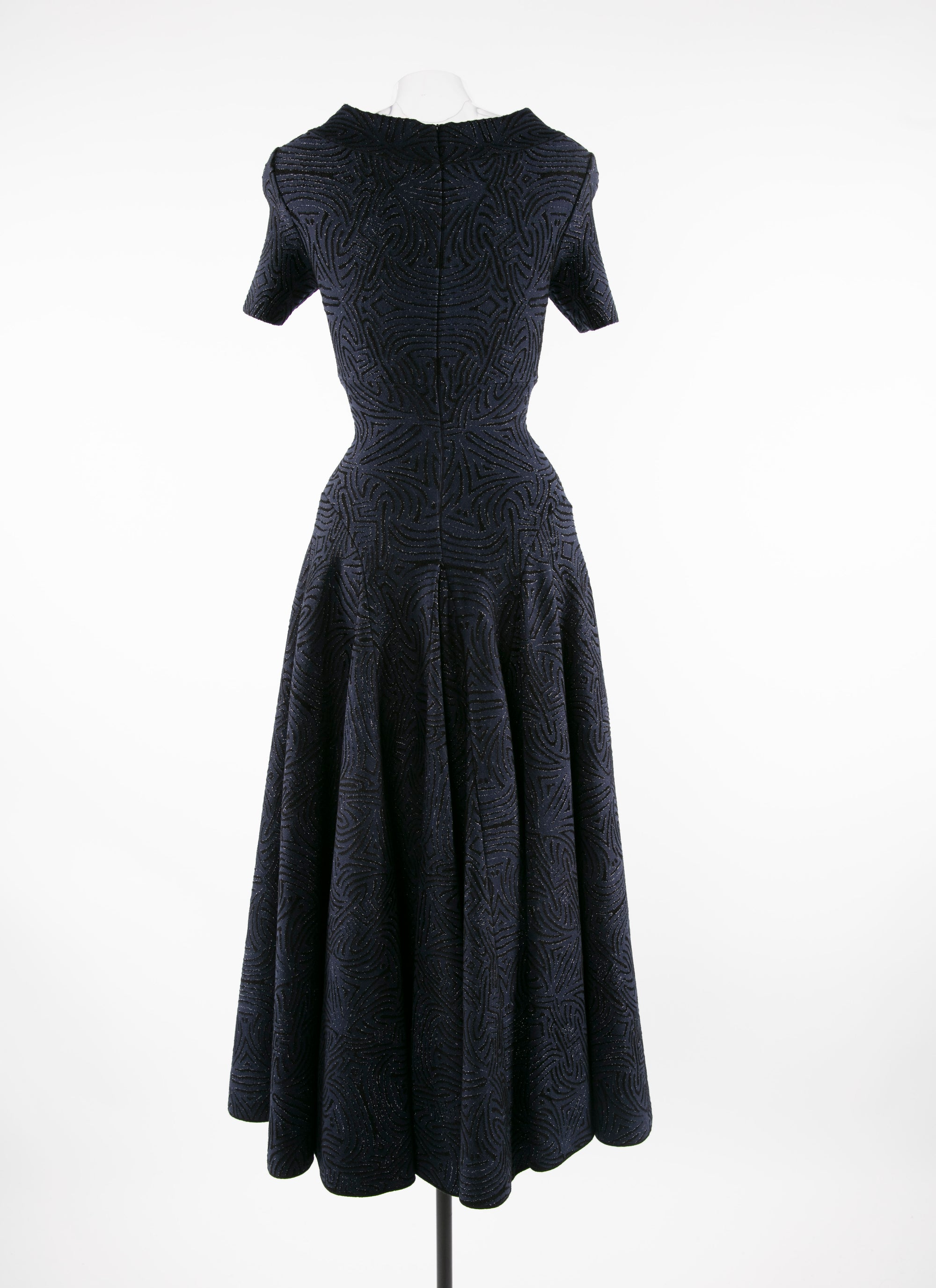 Robe longue évasée à manches courtes - Nuit & Noir