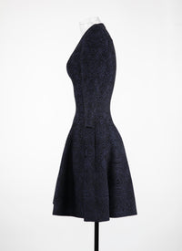 Robe courte évasée à col rond et manches 3/4 - Nuit & Noir