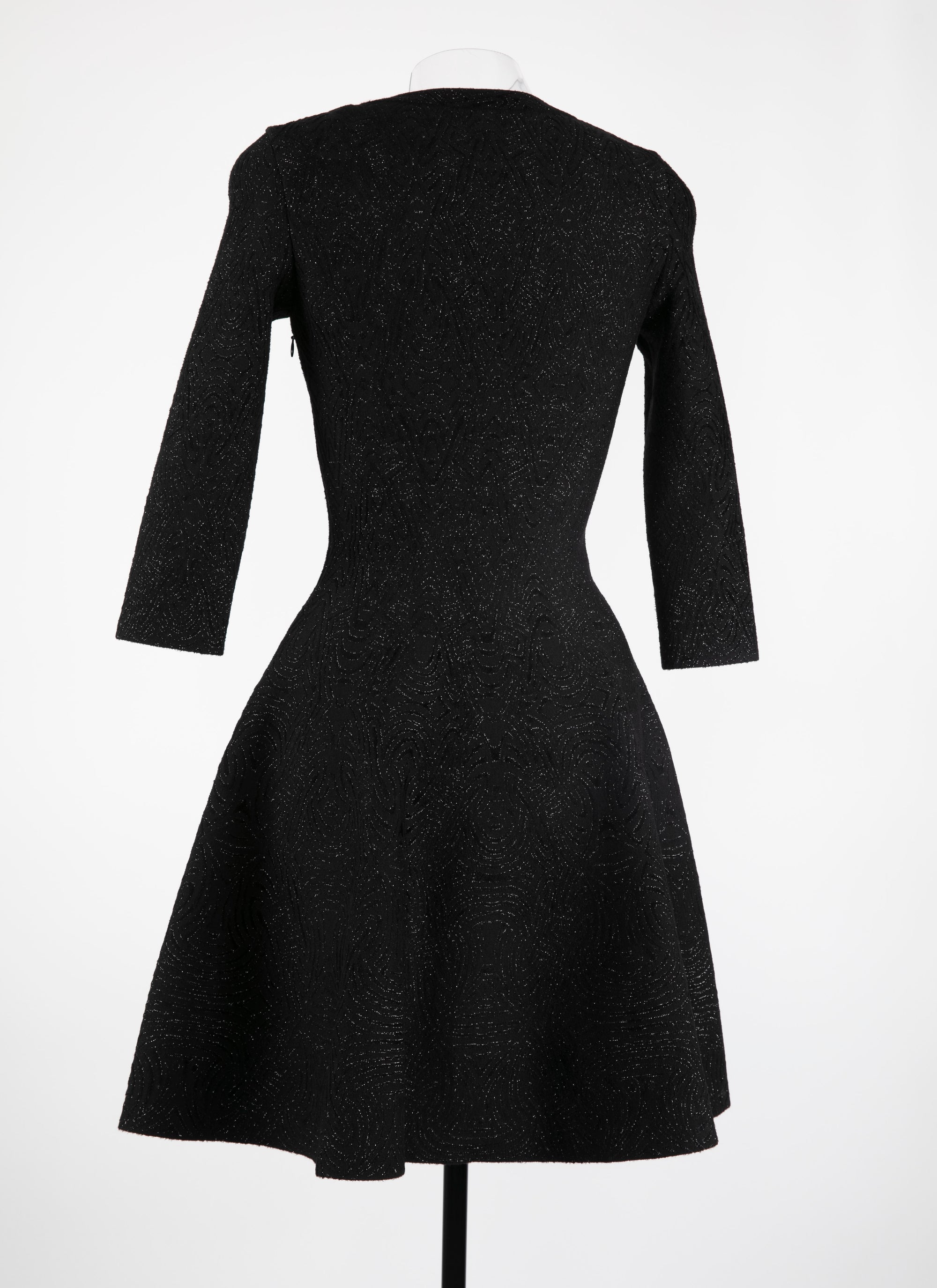 Robe courte évasée à col rond et manches 3/4 - Noir Brillant