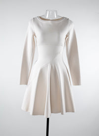 Robe courte évasée col rond à manches longues en laine - Blanc Nacre