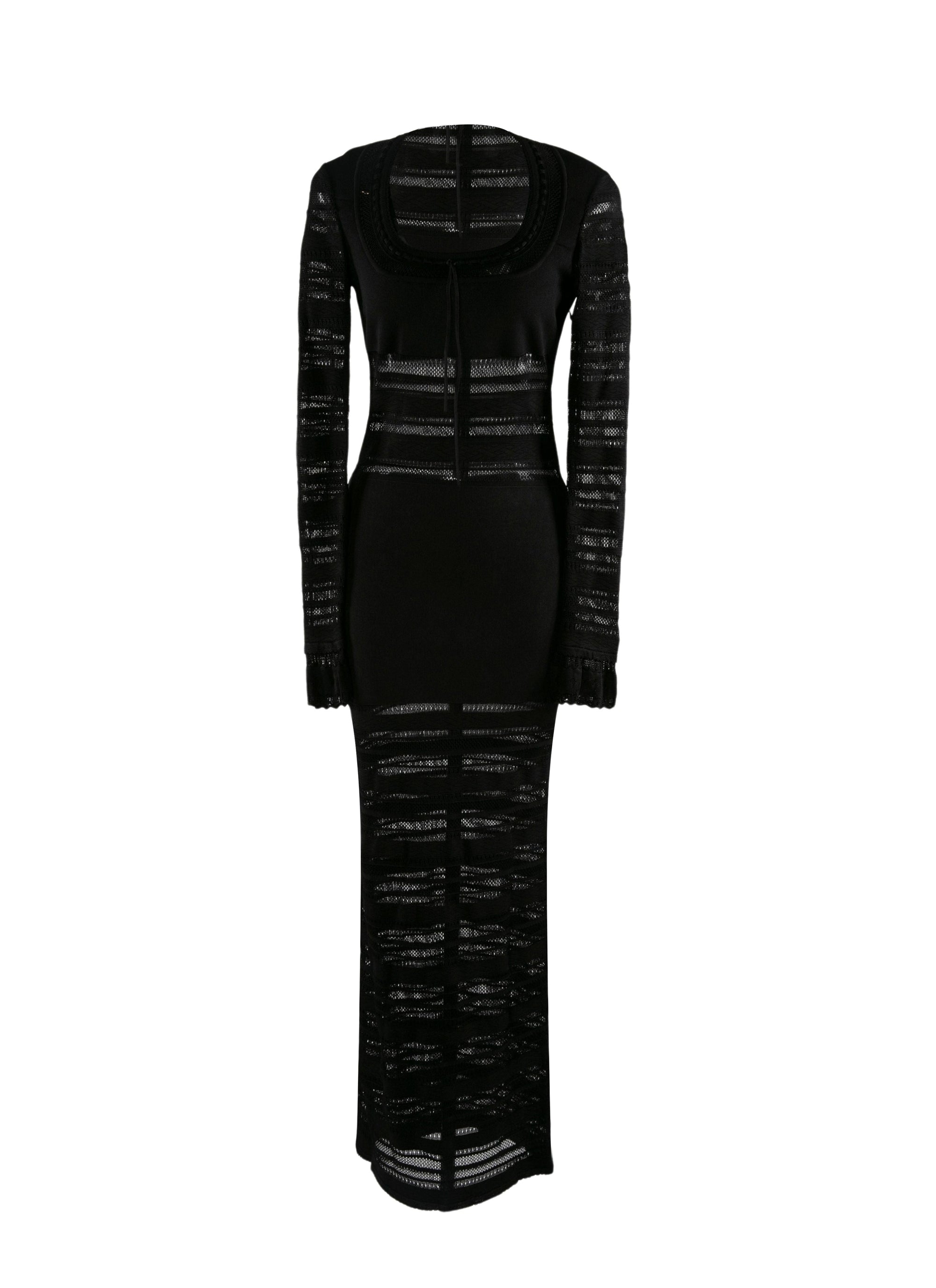 Long dress with long sleeves - Black