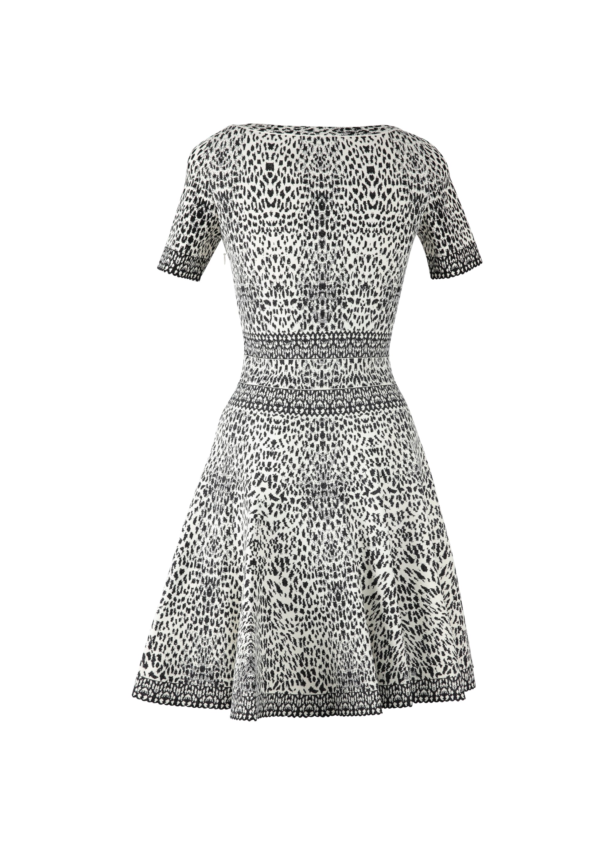 Short Sleeve Lynx Knit Dress - White & Black