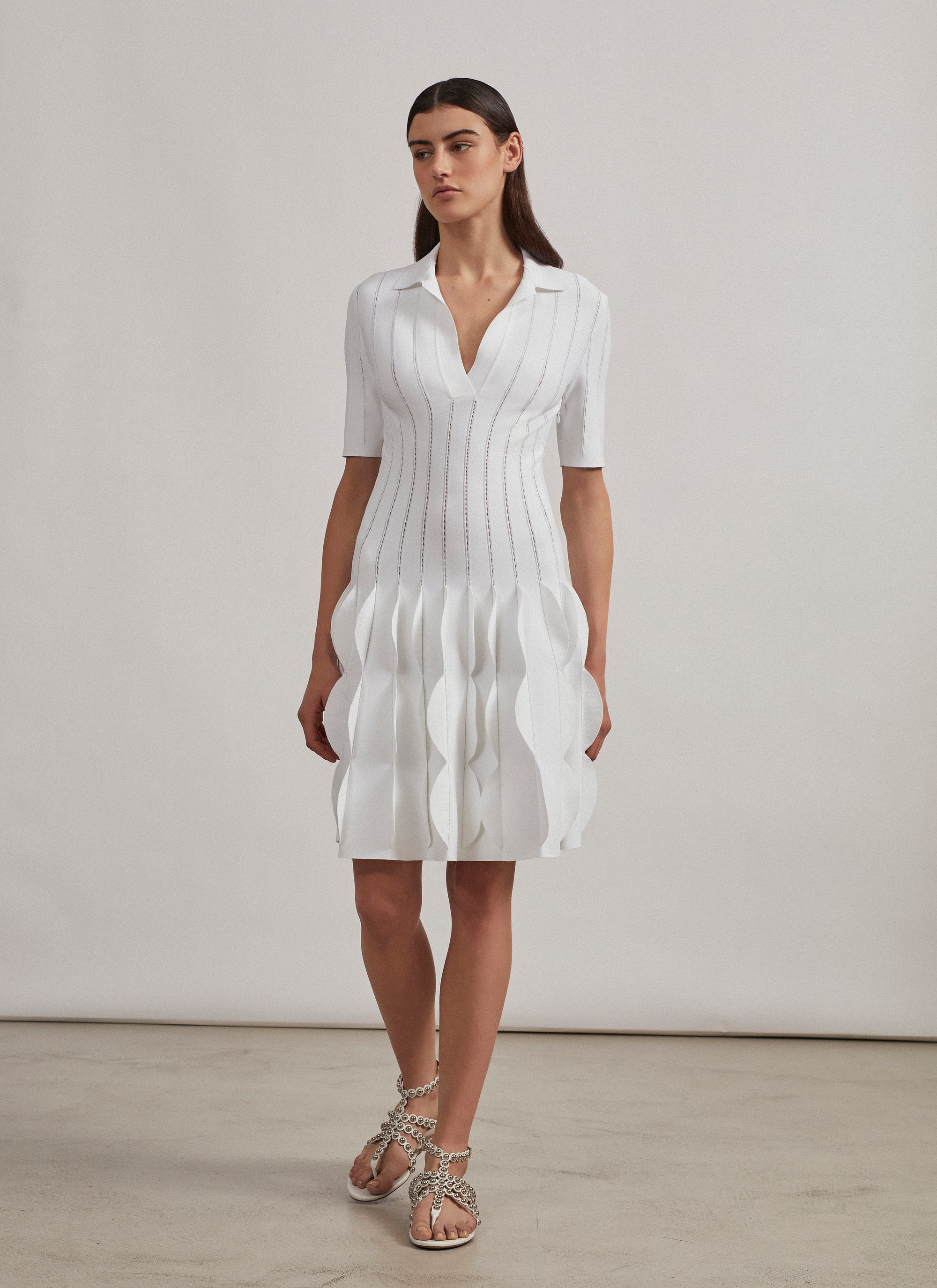 Scalloped knitted polo dress - Garnet