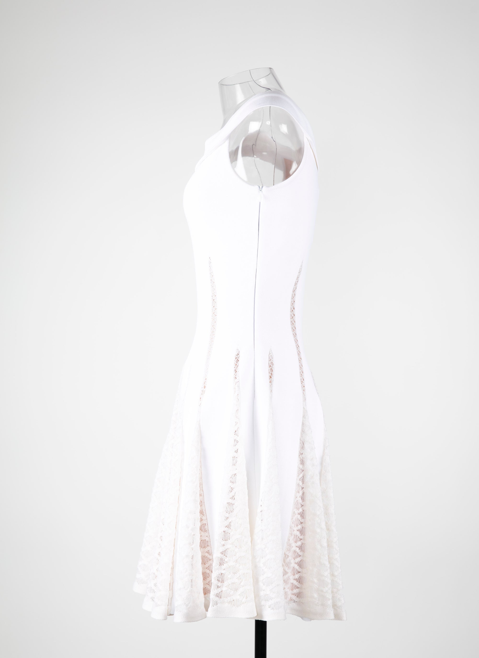Robe courte col bateau avec détails en dentelle - Blanc