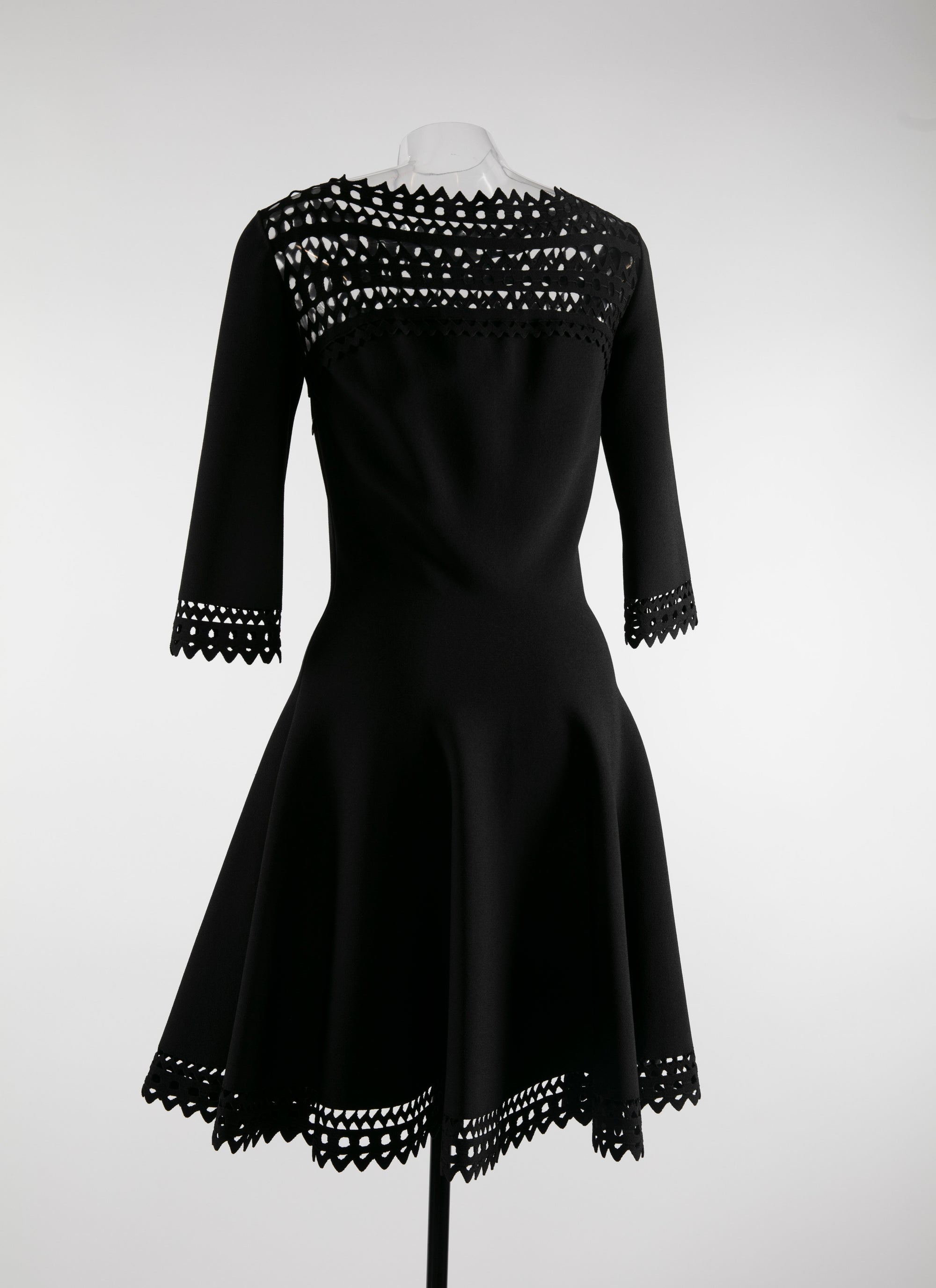 Robe courte stretch évasée et ajourée - Noir